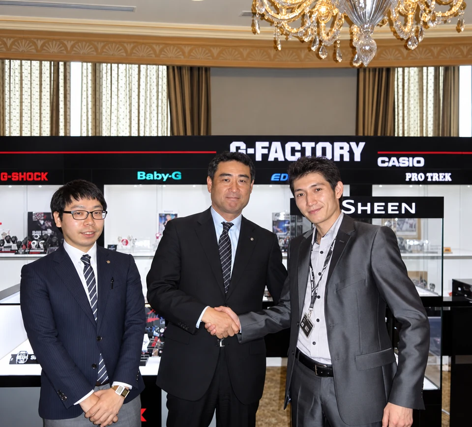 Tsuneo Nagai и Нурлан Кусаинов на презентации CASIO G-SHOCK в Алматы в 2013 году
