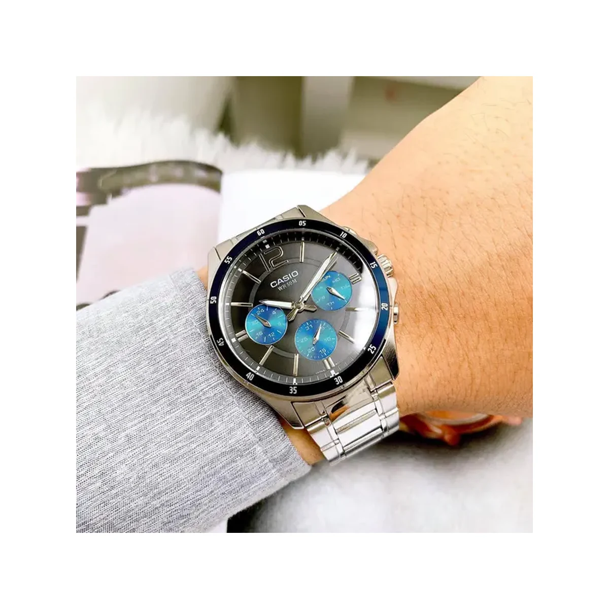 CASIO MTP-1374D-2AVDF — наручные часы