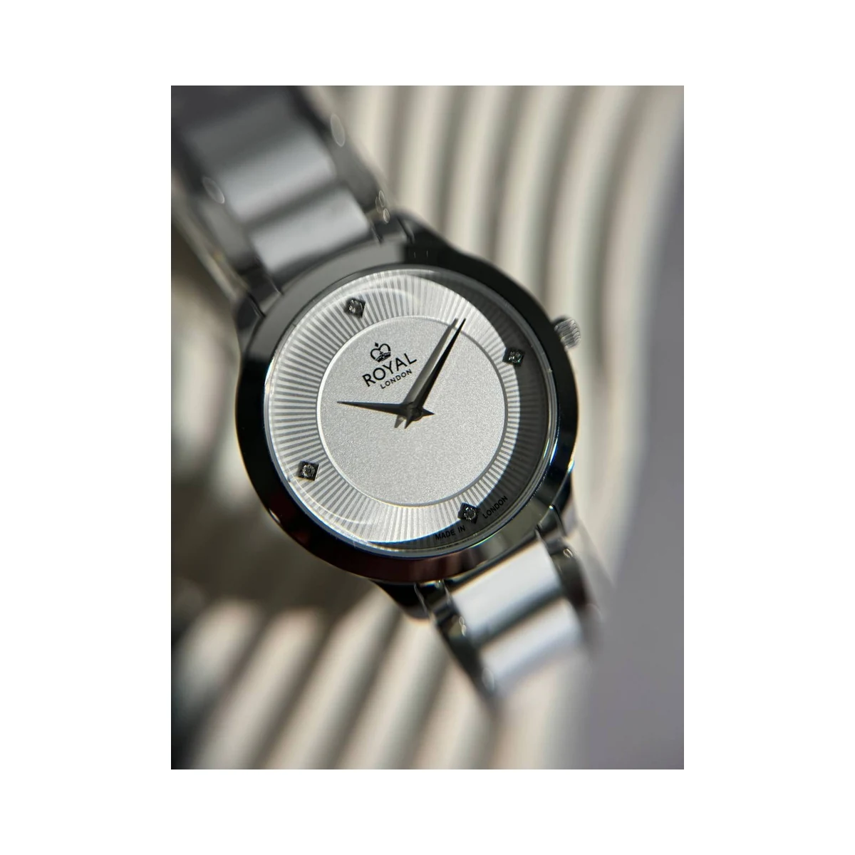 Royal London 21525-01